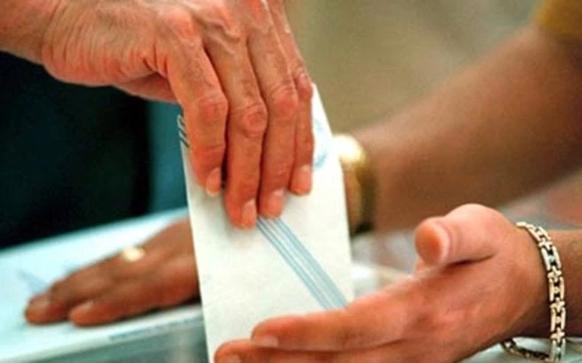 Δημοσκόπηση Interview: Το 43% των Ελλήνων πιστεύει ότι ο Σόρoς παρεμβαίνει στη διαμόρφωση της εξωτερικής πολιτικής